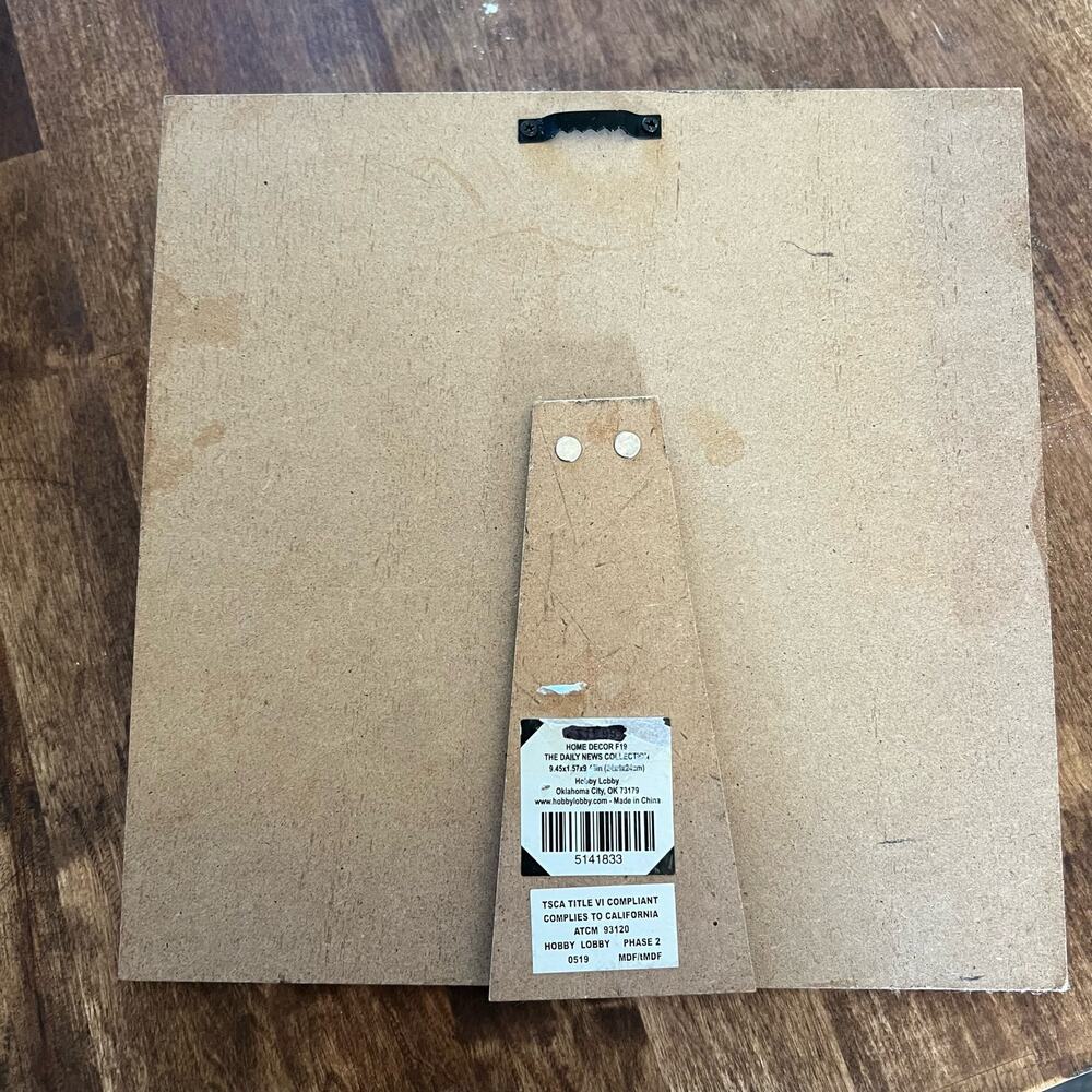 Rustic Farmhouse Decor Standing Wood Notes Holder – The Daily News Collection - Picture 7 of 9